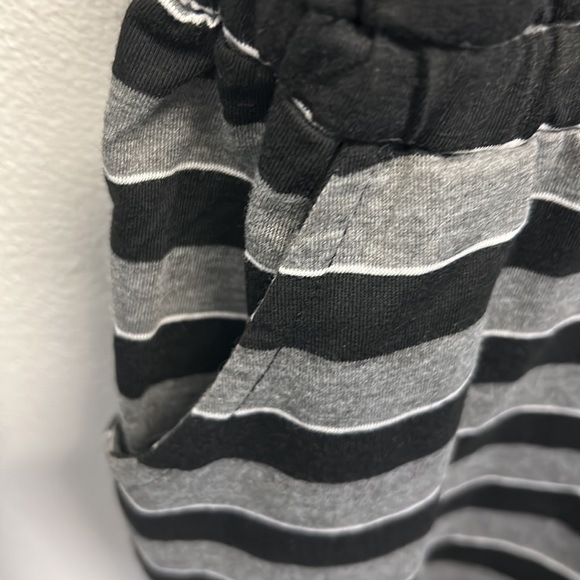 NWT Swim Coverup Heather Black - Picture 3 of 6